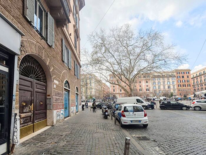 Appartamento bilocale in affitto in Via Natale del Grande, Trastevere, Roma