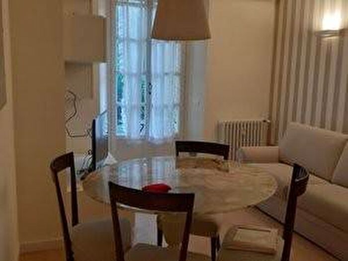 Appartamento bilocale in affitto in Via Valtellina, Farini, Milano