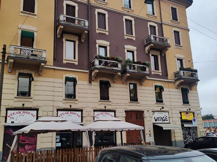 Appartamento trilocale in affitto in Via Mosè Bianchi, Monte Rosa Lotto, Milano