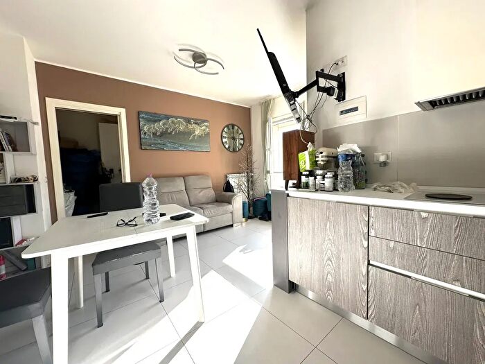 Appartamento trilocale in vendita in Via Aretina, Fiesole