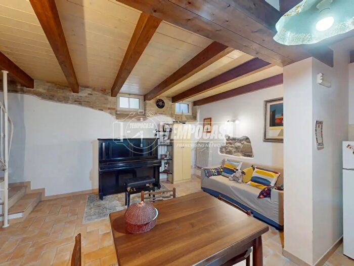 Appartamento trilocale in vendita in Via Pergola, Fermo