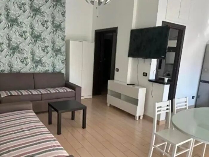 Appartamento trilocale in affitto in Viale dei Salesiani, Roma