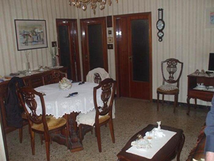 Appartamento con 5 locali in vendita in Via Montegrappa, Jesi