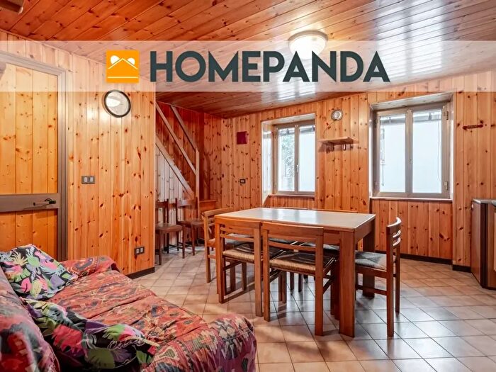 Casa bilocale in vendita in Via Risorgimento, Premana
