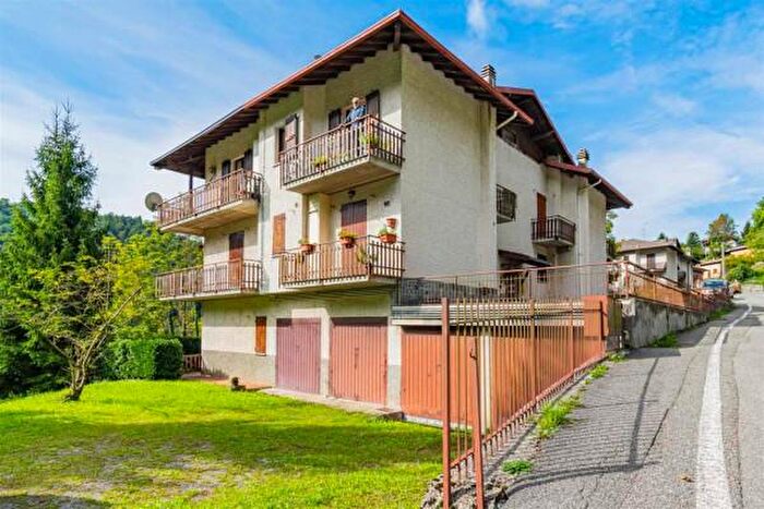 Appartamento bilocale in vendita in Via dei Ciliegi, Cornalba