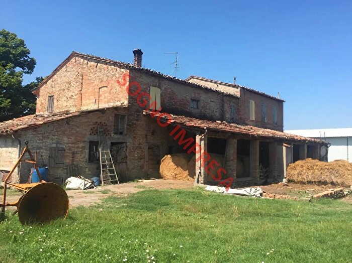 Casa con 10 locali in vendita in Zona Pieve Acquedotto Forli ForliCesena, Forli