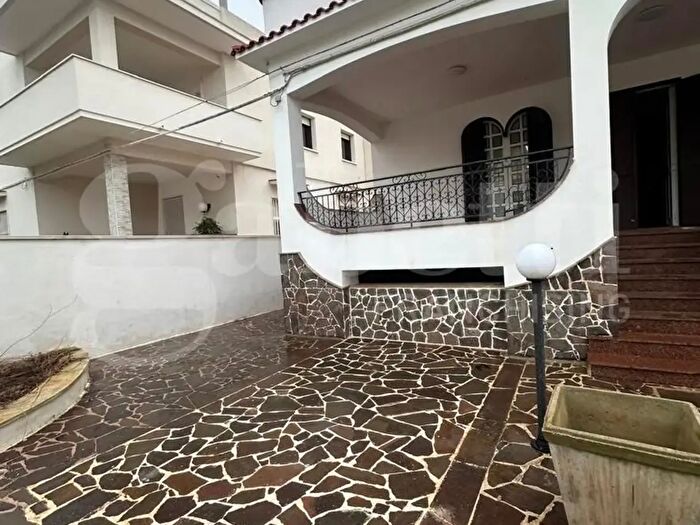 Casa quadrilocale in vendita in Via Tommaso di Lampedusa Sn, Carovigno