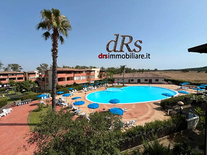 Appartamento trilocale in vendita in Via Nausicaa, Pisticci