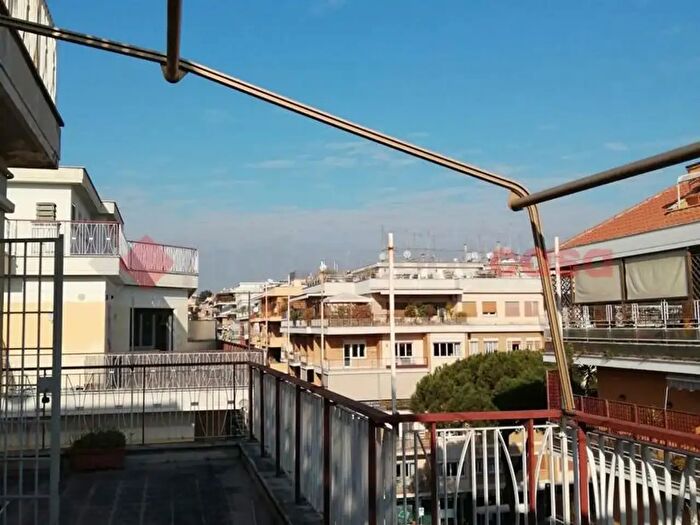 Appartamento bilocale in affitto in Via Pereira, Roma