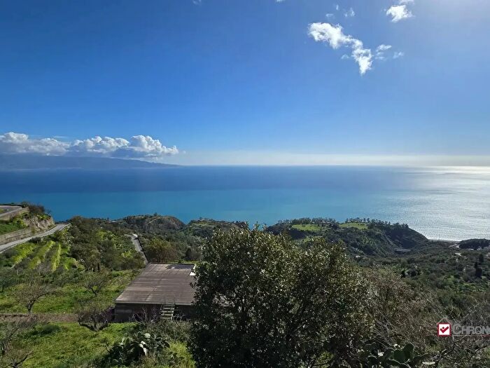 Appartamento quadrilocale in vendita in Ali' Superiore, Ali'