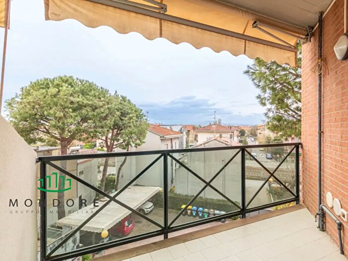 Appartamento trilocale in vendita in Viale Modena, Rimini