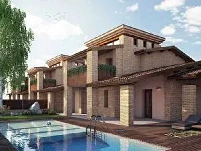 Casa con 5 locali in vendita in Via Montepelato Sud, Montechiarugolo