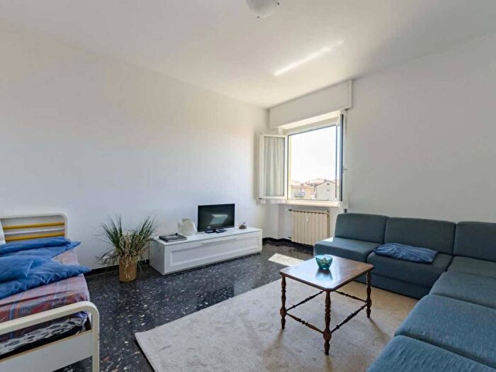 Appartamento trilocale in affitto in Via Giovanni Caboto, Centro, Sestri Levante