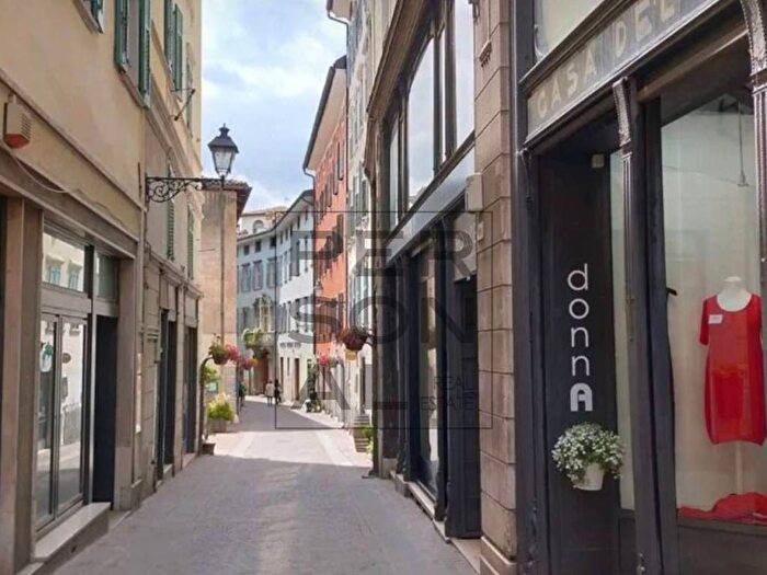 Appartamento con 6 locali in affitto in Centro Storico Santa Maria, Rovereto