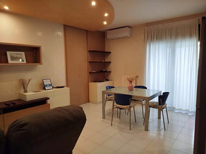 Appartamento quadrilocale in vendita in Via Giuseppe Verdi, Monopoli