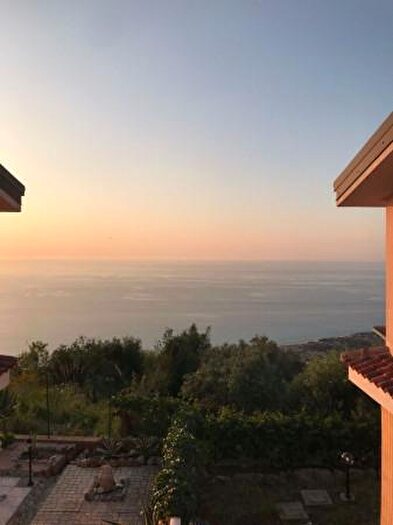 Appartamento trilocale in vendita in Contrada Priscopio, Zambrone