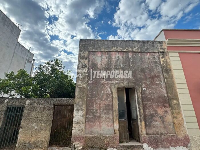 Casa bilocale in vendita in Via degli Armaioli, Tricase