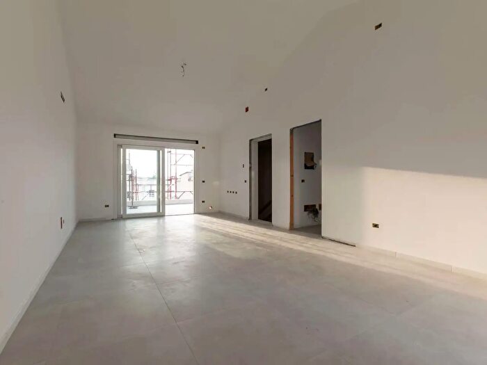 Appartamento trilocale in vendita in Via Mogoro, Quartucciu