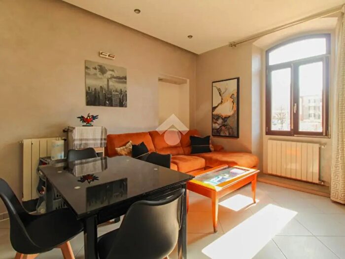 Appartamento trilocale in vendita in Piazza Bianchi, Villanuova Sul Clisi