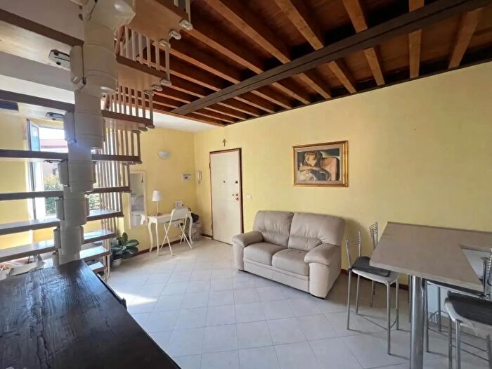 Appartamento trilocale in vendita in Maggi, Livorno
