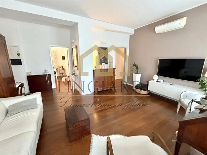 Appartamento quadrilocale in vendita in Via Gramsci, Lodi