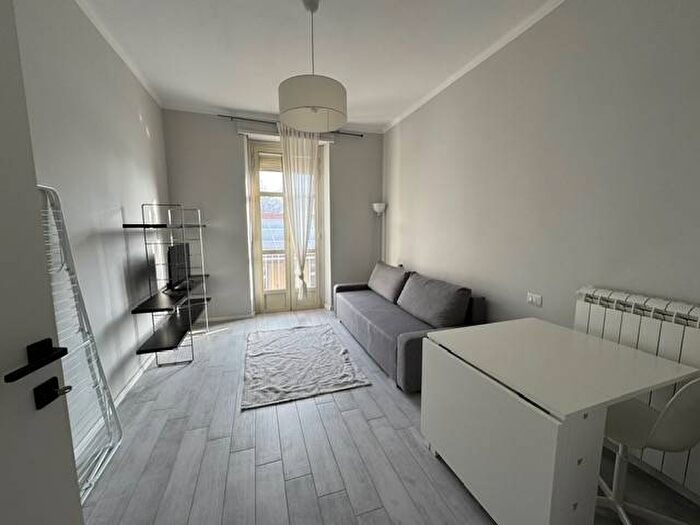 Appartamento trilocale in affitto in Strada Basse di Dora, Parella, Torino