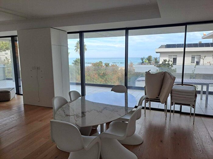 Appartamento trilocale in affitto in Pescara