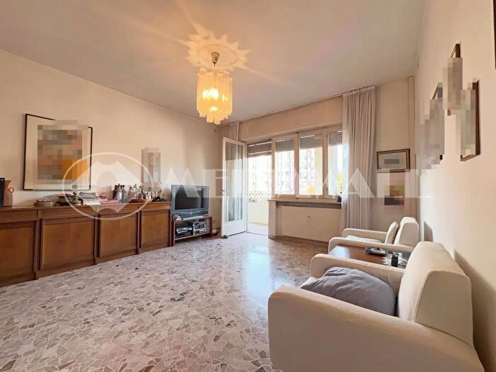 Appartamento con 7 locali in vendita in Via Luigi Sturzo, Pordenone