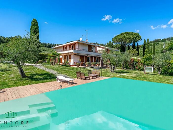 Casa con 10 locali in vendita in Via di San Romano, Firenze