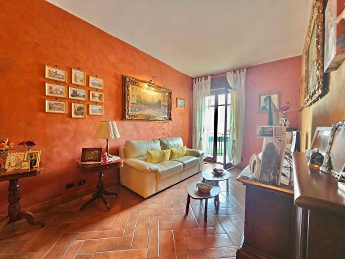 Appartamento trilocale in vendita in Via Leonardo da Vinci, Melito Di Napoli