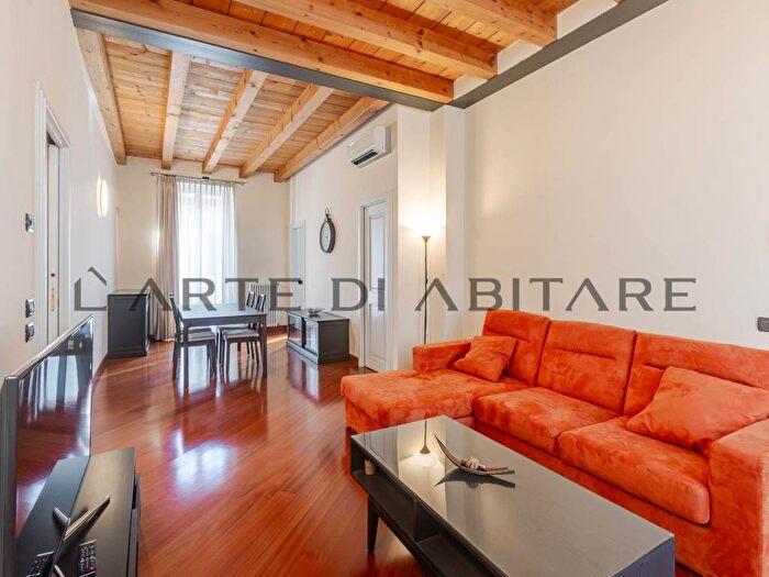 Appartamento quadrilocale in affitto in Corso Camillo Benso di Cavour, Centro Storico, Verona