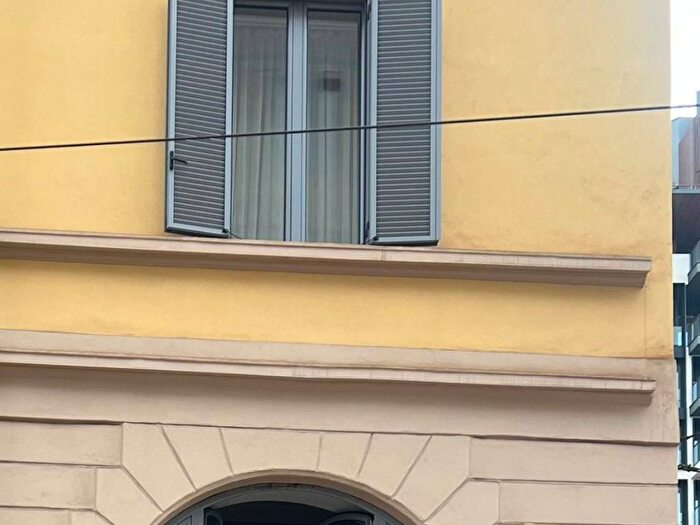 Appartamento trilocale in affitto in Garibaldi Corso Como, Milano