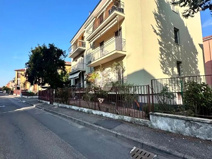 Appartamento bilocale in vendita in Via Suardi, Pavia
