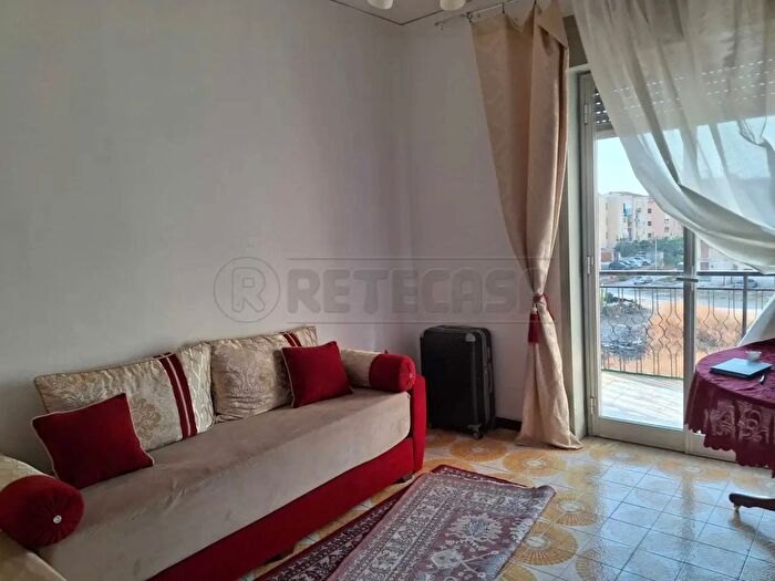 Appartamento quadrilocale in vendita in Via Luigi Vanvitelli, Siracusa