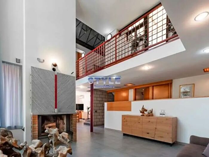 Casa con 8 locali in vendita in Fiesso DArtico