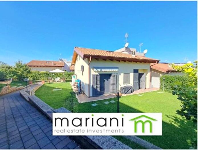 Casa quadrilocale in vendita in Via Mola Cavona, Frascati