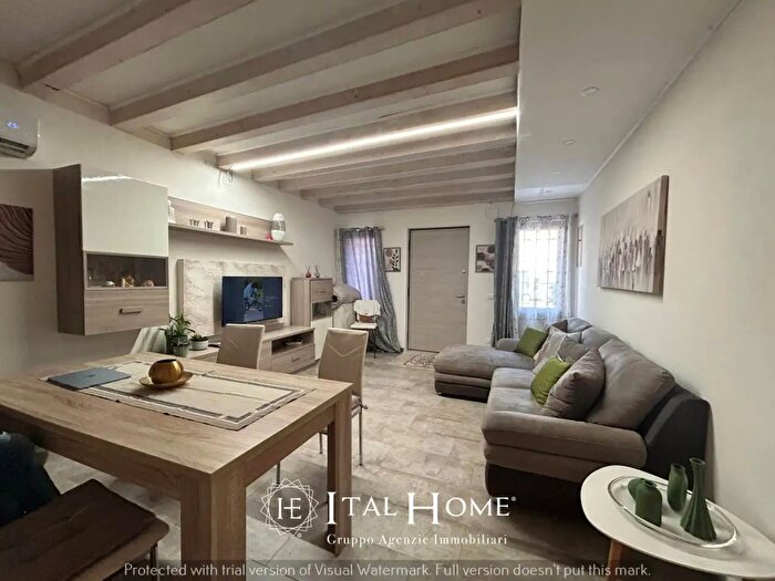 Casa trilocale in vendita in Via Messedaglia, Villafranca Di Verona