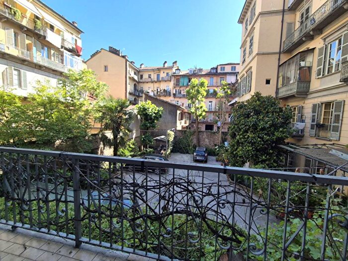 Appartamento trilocale in affitto in Via San Pio V, San Salvario Baretti, Torino