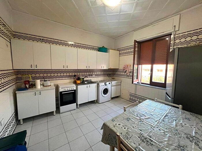 Appartamento quadrilocale in affitto in Catanzaro Lido, Catanzaro