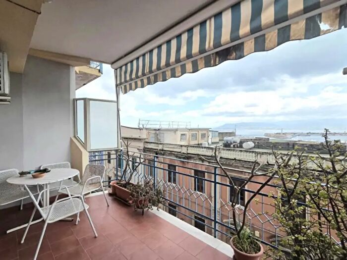 Appartamento quadrilocale in vendita in Via Santa Eustochia, Messina