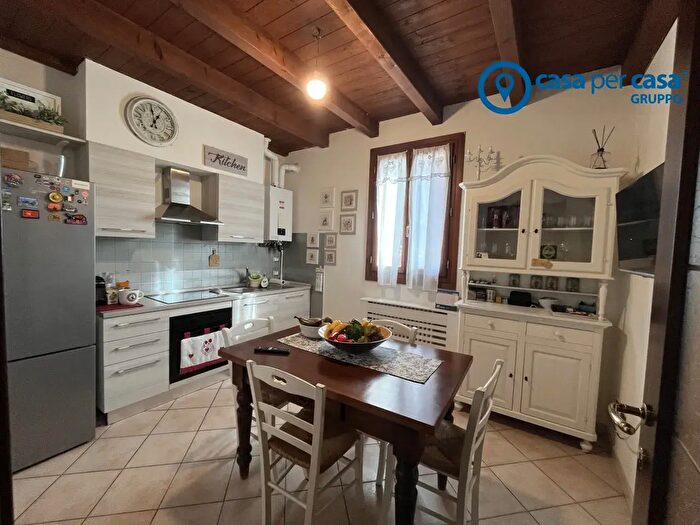 Appartamento quadrilocale in affitto in Piazzale l Caffaratti, Rovigo