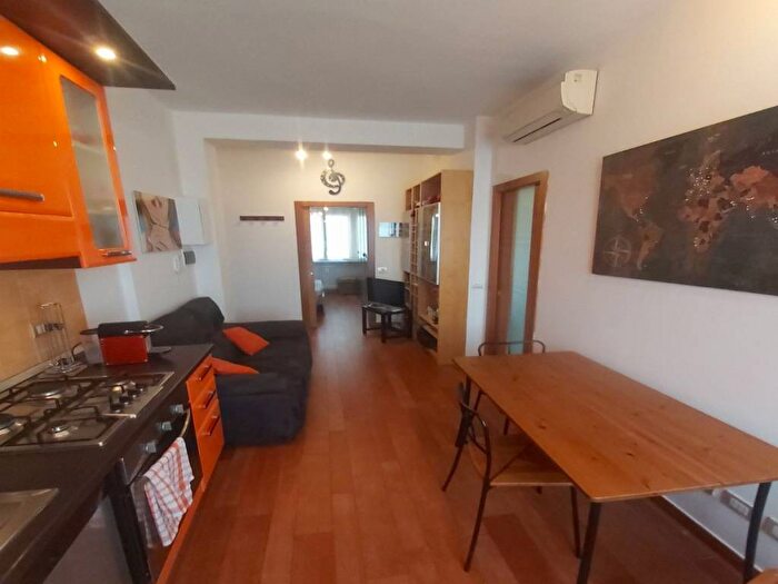 Appartamento bilocale in affitto in Via Tavazzano, Certosa, Milano