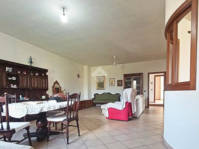 Appartamento quadrilocale in vendita in Via Antonio Gramsci, Cropani