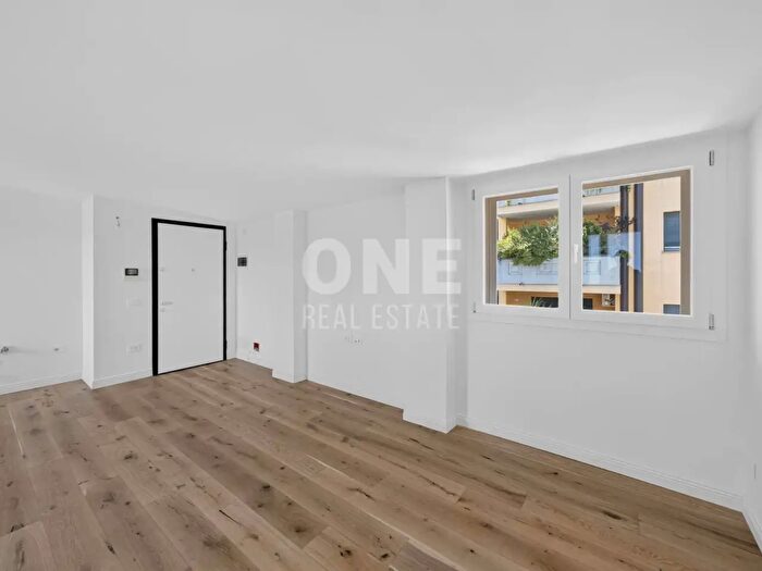 Appartamento trilocale in vendita in Via Privata Roberto Ardigò, Milano