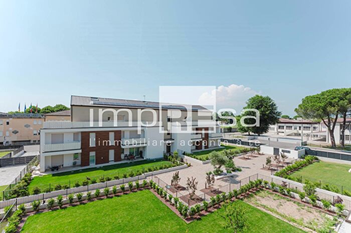 Appartamento con 5 locali in vendita in Villorba