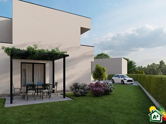 Casa quadrilocale in vendita in Via Vittorio Emanuele II, Legnaro