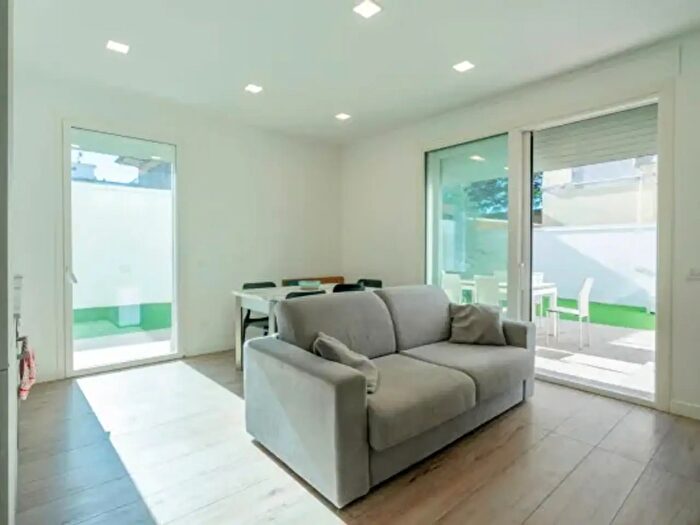 Appartamento bilocale in vendita in Via Quattro Giornate di Napoli, Cisterna Di Latina