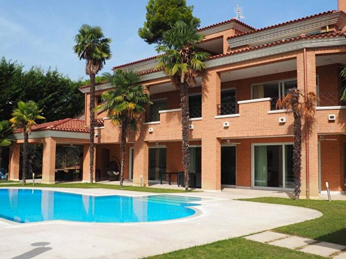 Casa con 6 locali in affitto in Strada Comunale Case dAgnese, Montesilvano Colle, Montesilvano