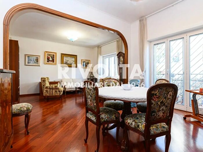 Appartamento quadrilocale in vendita in Via Jaime Pintor, Roma