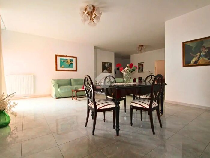 Appartamento con 5 locali in vendita in Via Massimiliano Kolbe, Lucera